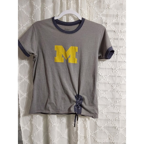 Nuuu Tops - Michigan Wolverines Logo Gray Tie Front Ringer T Shirt Women's Small